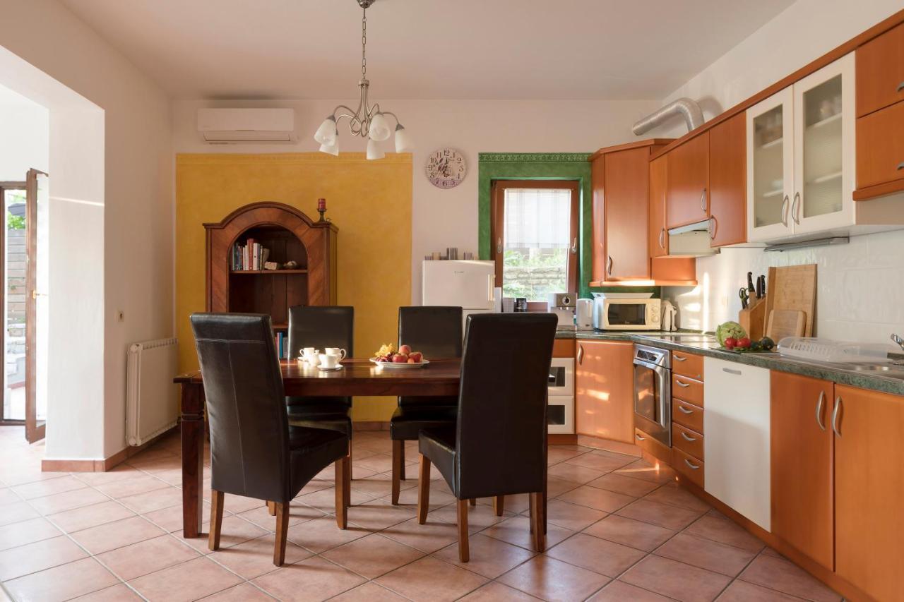 Seaside Parenzana Comfort With Free Parking Izola Exterior photo