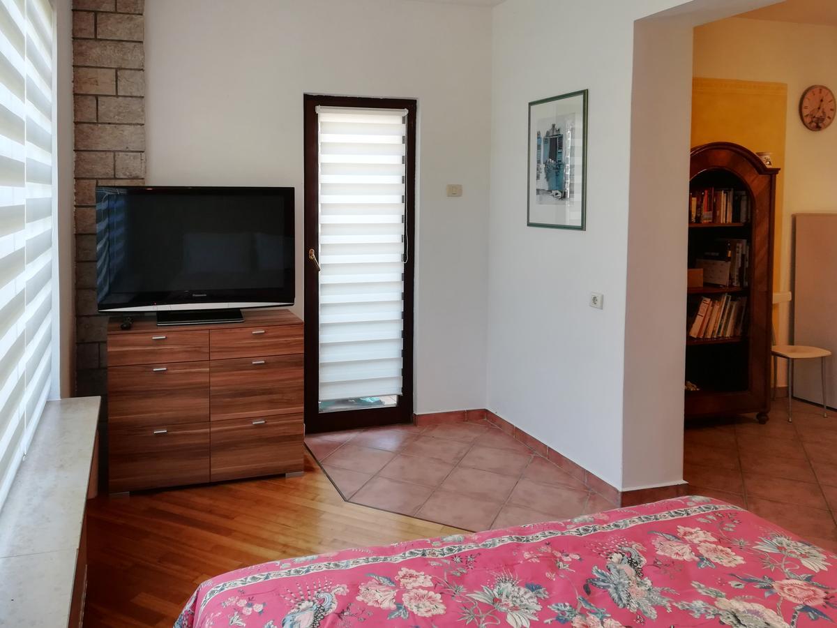 Seaside Parenzana Comfort With Free Parking Izola Exterior photo